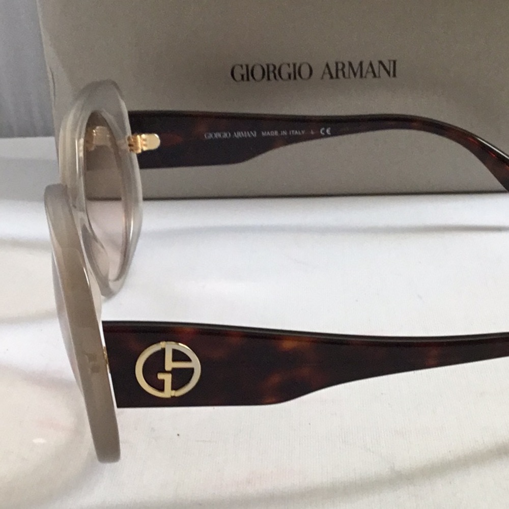GIORGIO ARMANI SUNGLASSES LADIES. - Picture 6 of 8